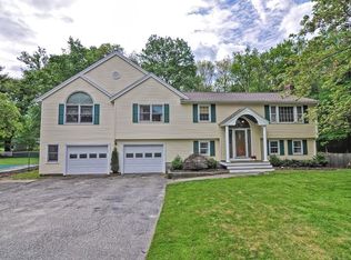 10 Greenview Dr, Holliston, MA 01746