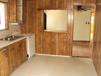 5th image of 4460 Aspen Ave