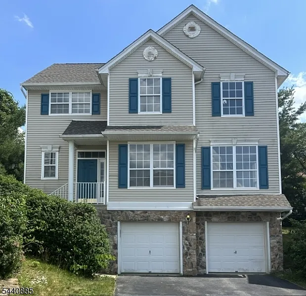246 Winding Hill Dr