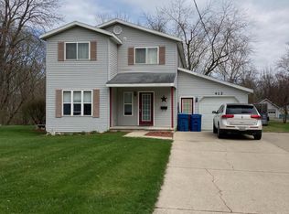 412 Pine St, Coopersville, MI 49404