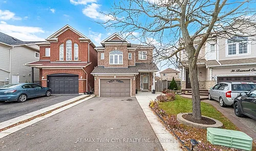 34 Bramoak Cres Photo 1