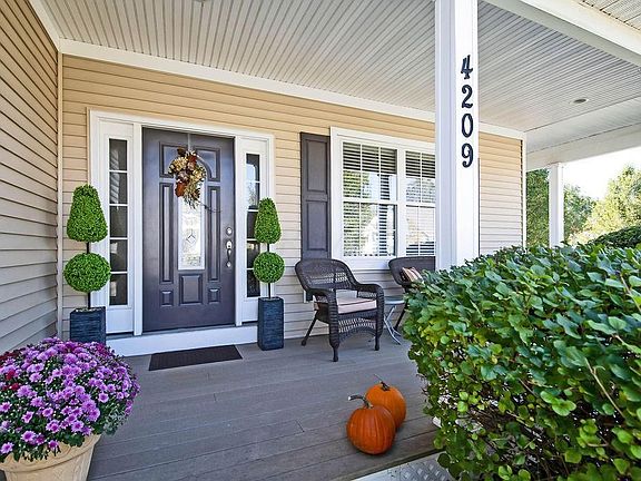 5th image of 4209 Smith Pines Dr #18