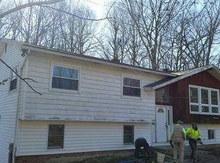 16552 Chillicothe Rd, Chagrin Falls, OH 44023