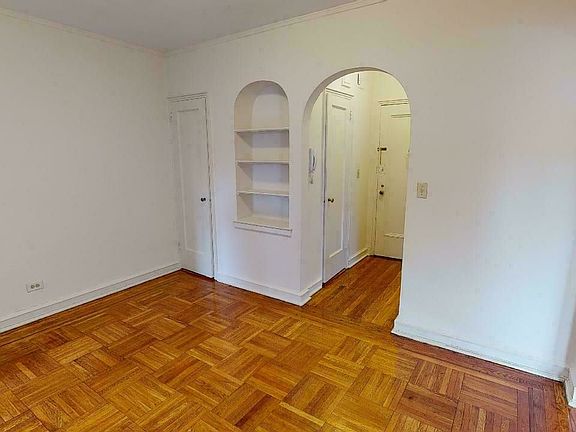 4th image of 70-01 110th St #3G