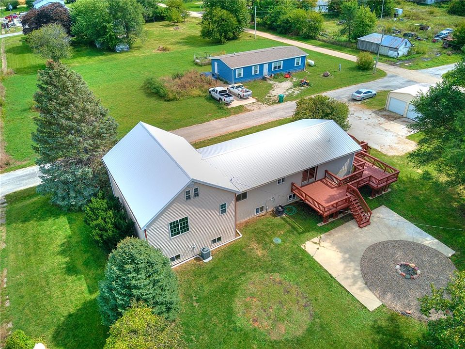 101 S Eldorado Ave, Macksburg, IA 50155 MLS 682847 Zillow