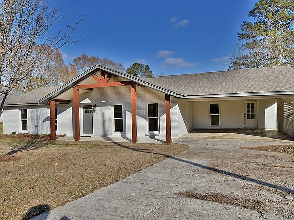 4th image of 13613 Apple Ln