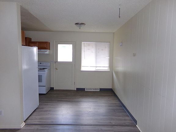 3rd image of 3915 Buckley Pl