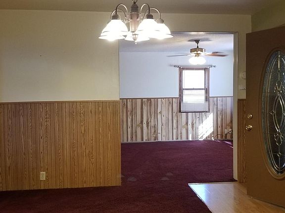 5th image of 805 N C St E