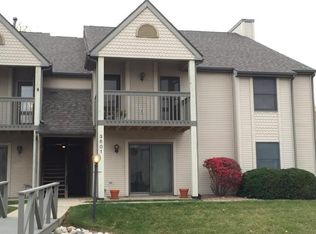 3601 Timberbridge Dr APT A, Valparaiso, IN 46383