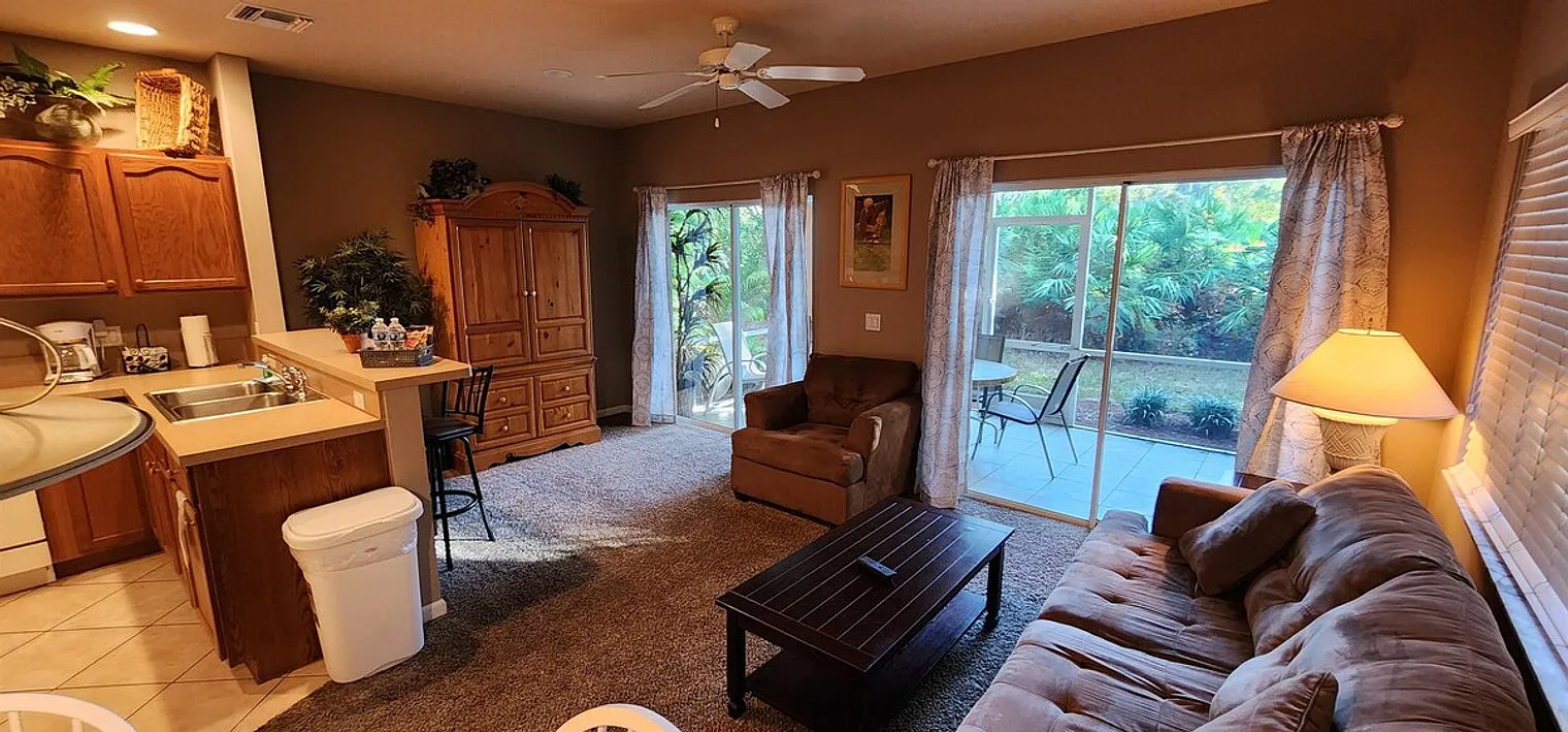 2 bed, 2.5 bath, $4,442 — Photo 2