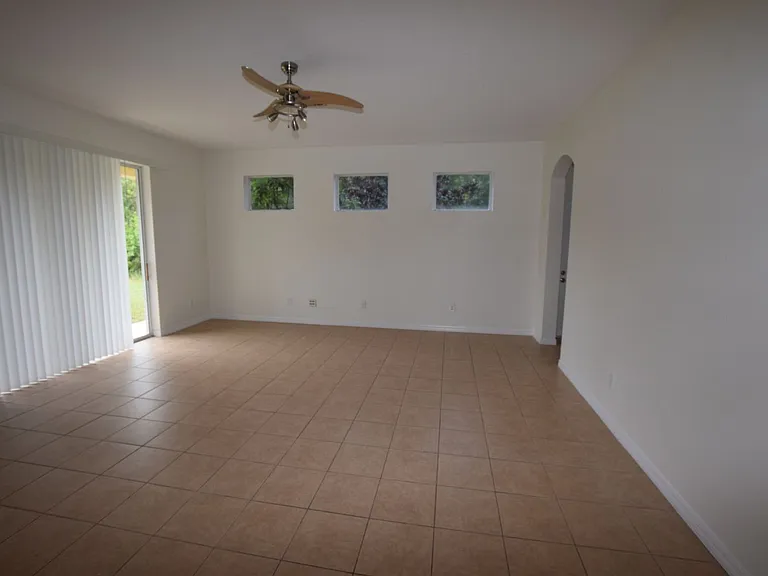 2604 Lutza Way — Photo 17
