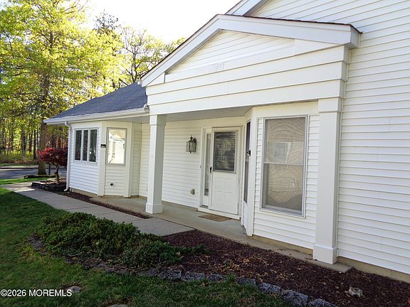 4th image of 2311 Kira Court