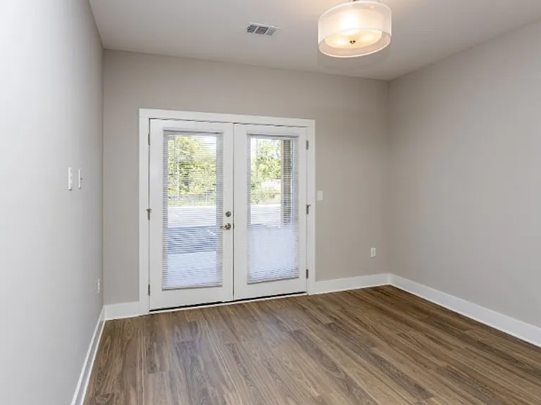 Preston Valley Apartments — Photo 26