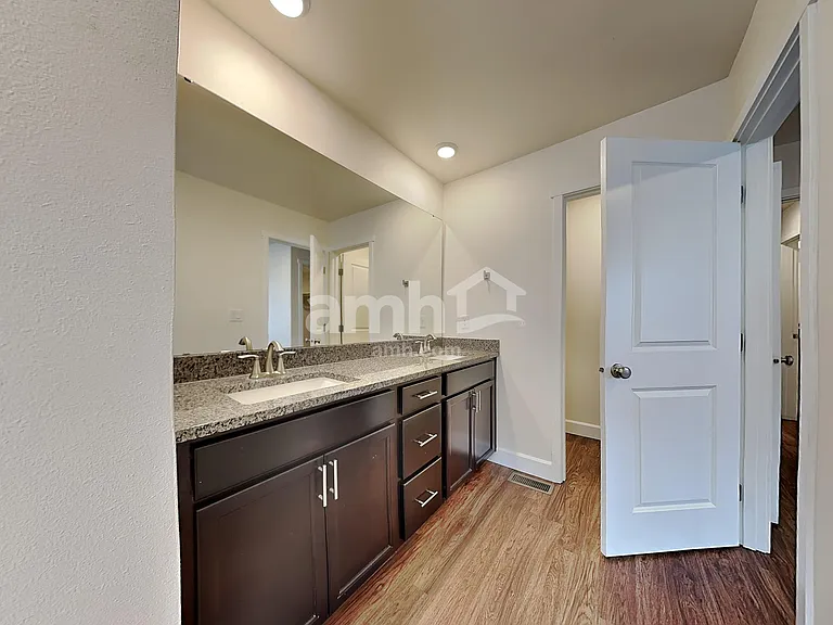 19211 15th Avenue Ct E — Photo 11
