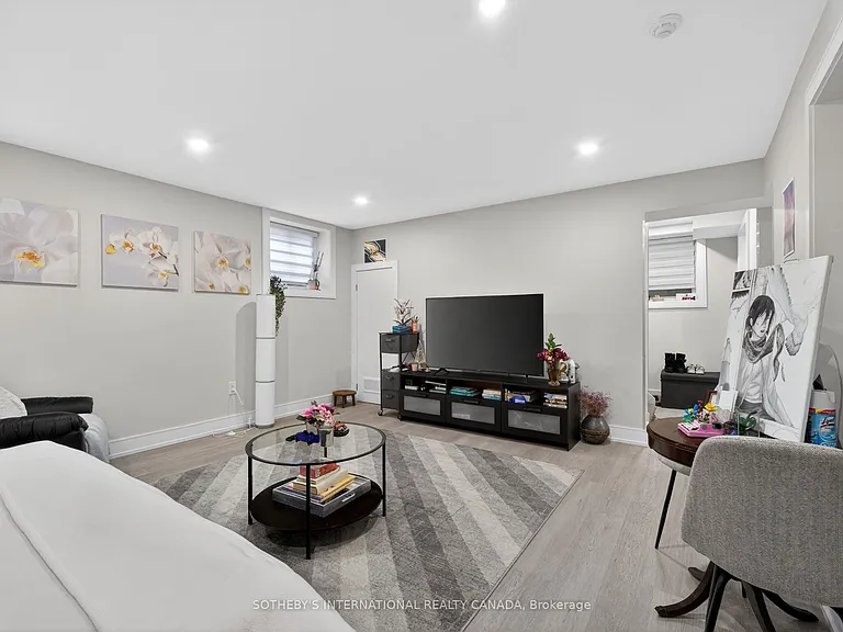 24 College View Ave #1B — Photo 10