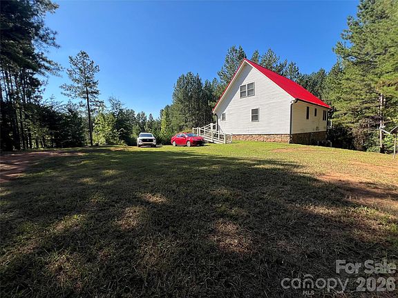 4th image of 651 Dills Rd