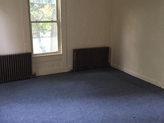 4th image of 685 Steiner Ave
