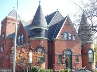 350 9th St SE APT 13, Washington, DC 20003