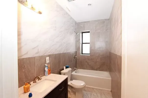 Rented by Bond New York | media 5