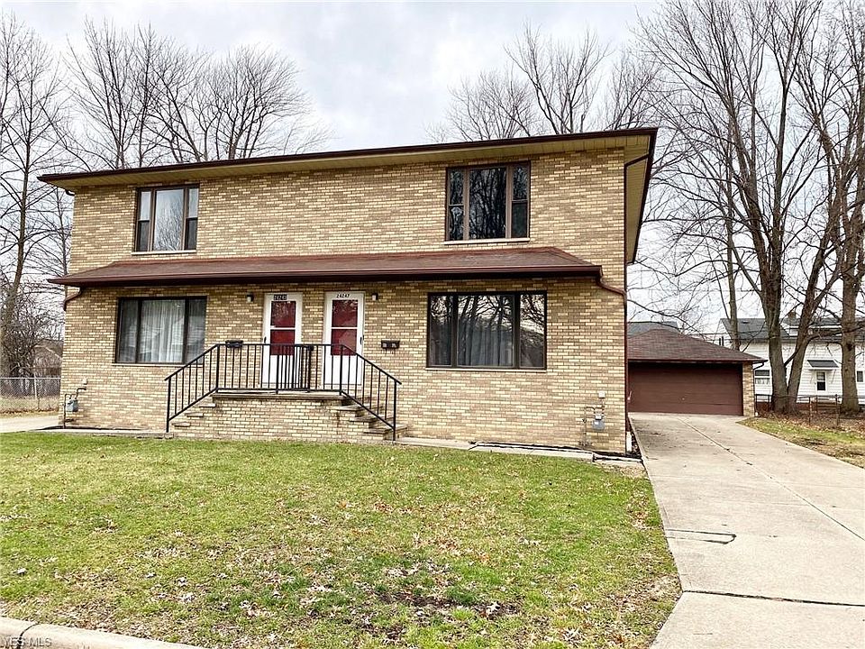 1st image of 24243 Wildwood Ave #24247