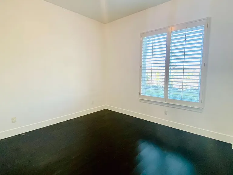 9800 Camden Hills Ave — Photo 12