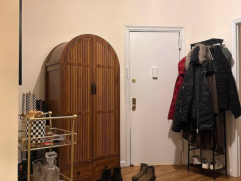 483 Columbus Ave #2C — Photo 2