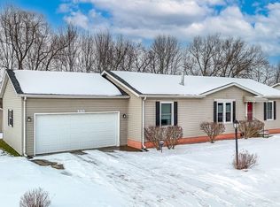 9135 Warbler Ct, Streetsboro, OH 44241