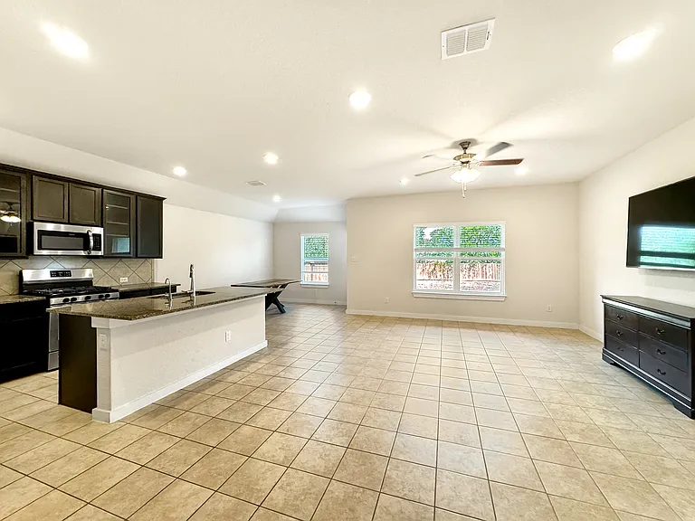 4351 W Vasquez Cir — Photo 6