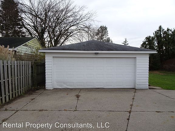 2nd image of 1524 Blanchard St SW