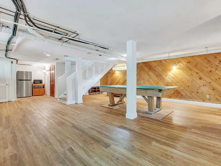 13 Dean Rd — Photo 33