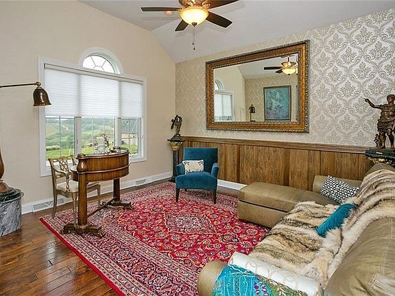 4th image of 2080 Totteridge Dr