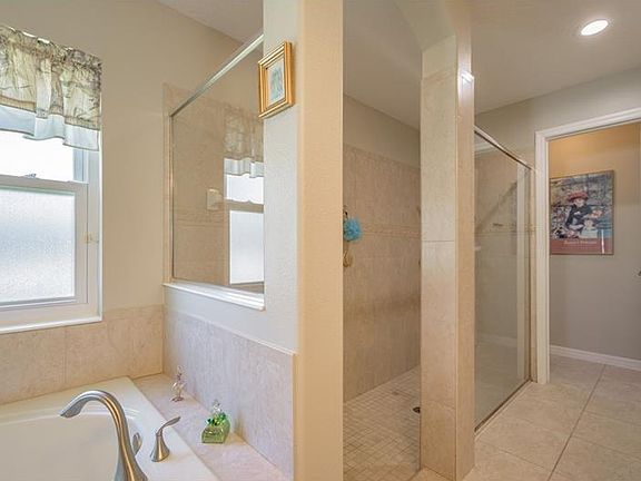 5th image of 1149 Seneca Trl