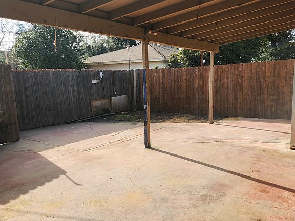 3rd image of 303 Knotts St