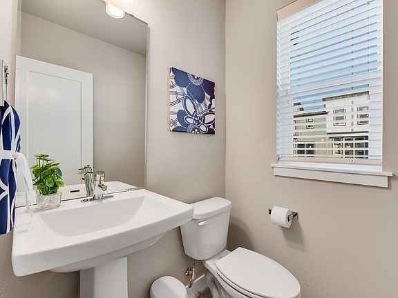 3rd image of 3123 148th St SW Unit F2