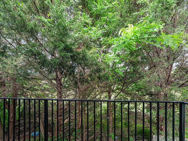 Little Creek Apartments — Photo 22