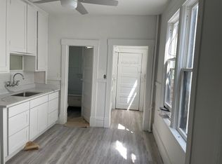 1510 E Fir St UNIT B, Seattle, WA 98122