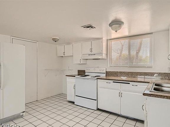 5th image of 918 N 1st St APT B