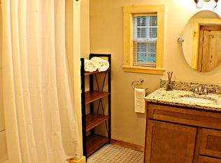 203 Bechan Rd, Oakham, MA 01068