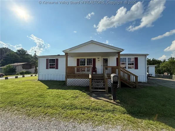 713 High St, Saint Albans, WV 25177