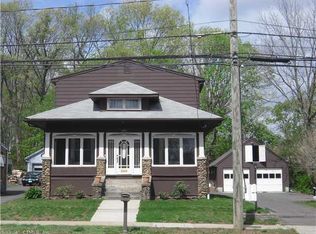 1332 N Broad St, Meriden, CT 06450