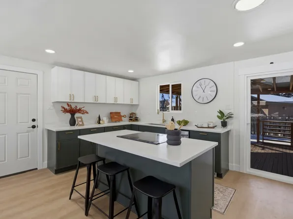 1358 E Maplewood Dr, Salt Lake City, UT 84121