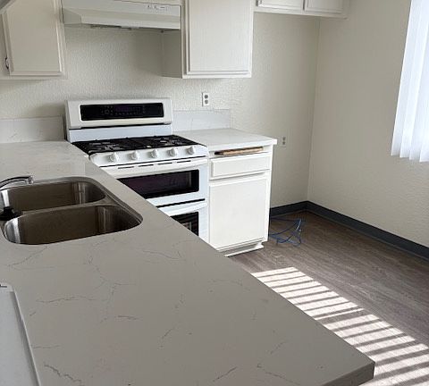 2nd image of 12434 Freeman Ave APT 2