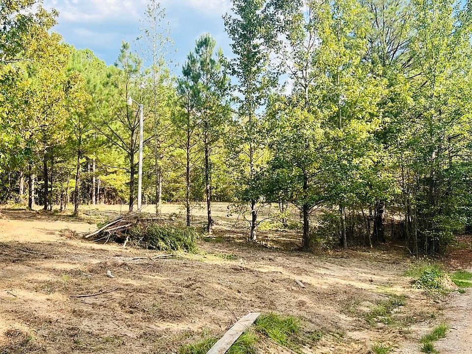2nd image of 147 Hill Rd