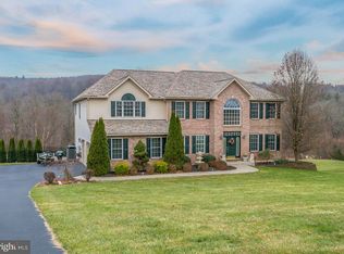 25 King Fisher Dr, Birdsboro, PA 19508