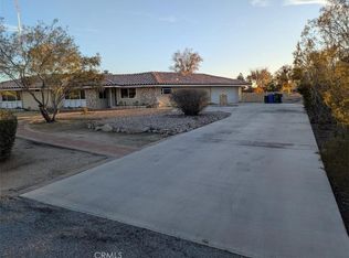 19989 Crow Rd, Apple Valley, CA 92307