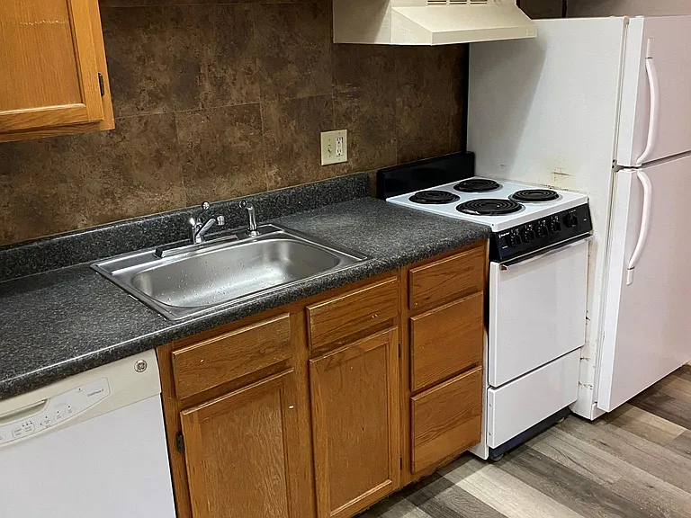 14 Shadowbrook Ln #50 — Photo 6