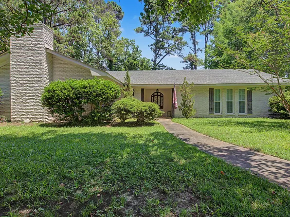 102 Dunbrook Dr, Starkville, MS 39759