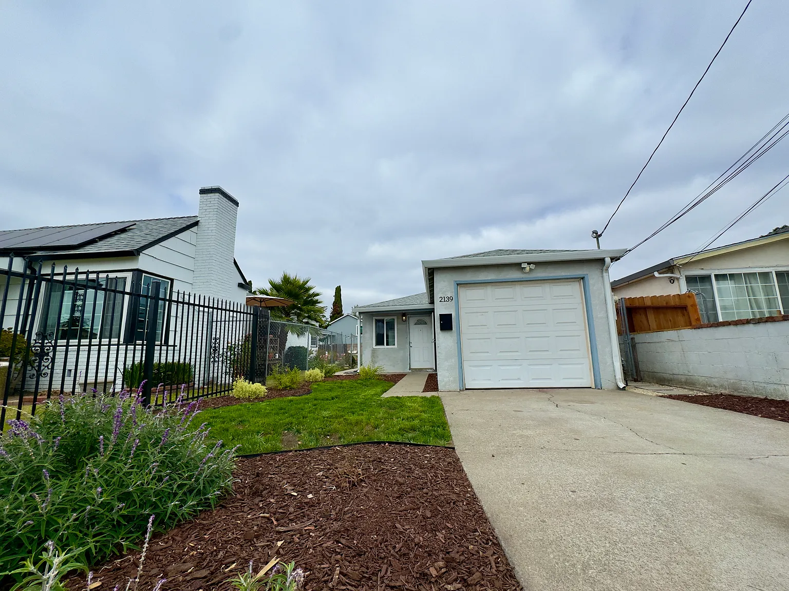 2 bed, 800 sqft, $2,650 — Photo 2