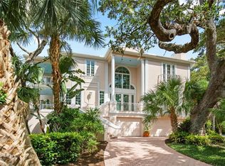1045 Tocobaga Ln, Sarasota, FL 34236