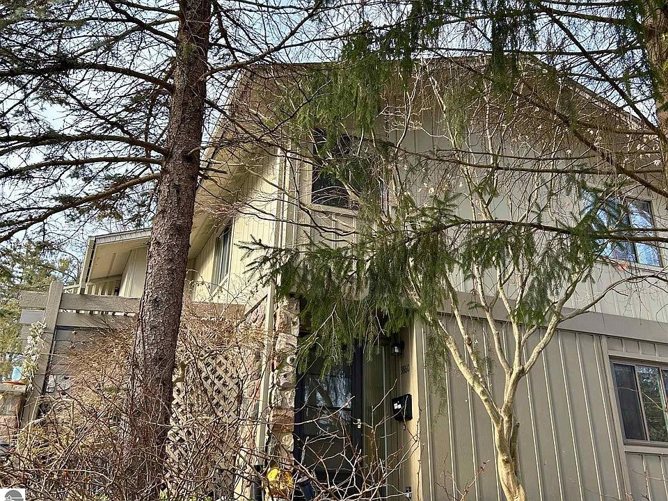 1st image of 3860 Greenleaf Cir #30